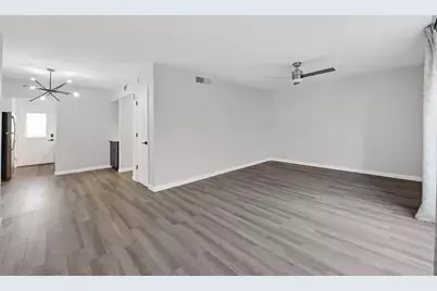 1811 Stoney Brook Drive #91, Houston, TX 77063 - Photo 7