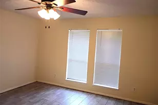 2847 Field Line Dr, Sugar Land, TX 77479 - Photo 7