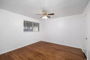 5447 Indigo St, Houston, TX 77096 - Photo 21