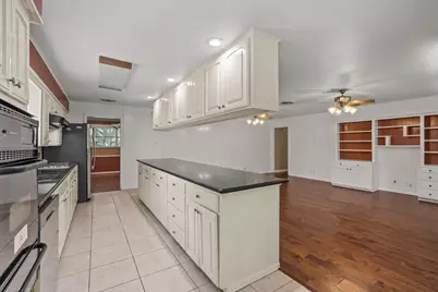 5447 Indigo Street, Houston, TX 77096 - Photo 13