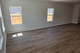 13215 Hayden Peak Dr, Iowa Colony, TX 77583 - Photo 5