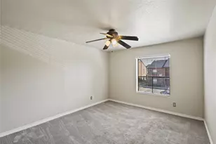 904 University Oaks Blvd, College Station, TX 77840 - Photo 13