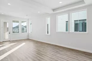 9213 Ft George St, Houston, TX 77063 - Photo 13