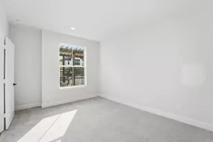 9213 Ft George St, Houston, TX 77063 - Photo 9