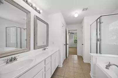 13926 Tinsley Court, Houston, TX 77014 - Photo 9