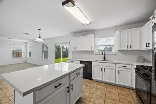 13926 Tinsley Ct, Houston, TX 77014 - Photo 7