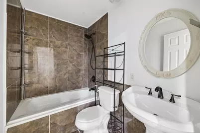 13926 Tinsley Court, Houston, TX 77014 - Photo 11