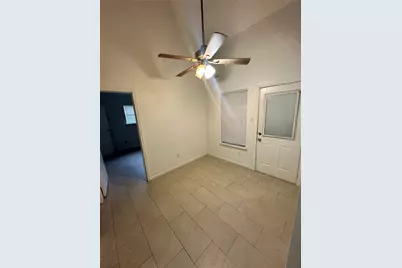 2722 8th Avenue N, Texas City, TX 77590 - Photo 5