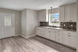 1705 Avondale St, Victoria, TX 77901 - Photo 11