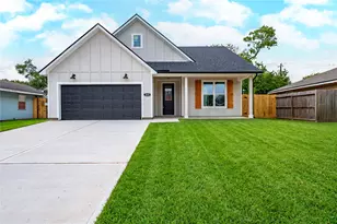 3018 Rust Ave, Texas City, TX 77590 - Photo 1