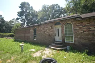 25523 Cambridge Blvd, New Caney, TX 77357 - Photo 1