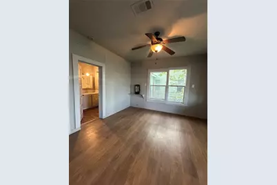 530 W 1st Street, Freeport, TX 77541 - Photo 5