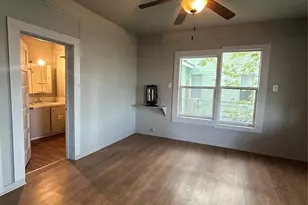 530 W 1st St, Freeport, TX 77541 - Photo 5