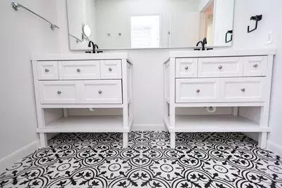2302 W Settlers Way, The Woodlands, TX 77380 - Photo 33