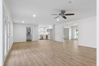 6022 Beaudry Drive, Houston, TX 77035 - Photo 9