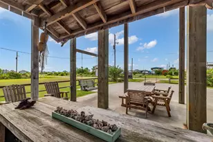 145 Jewel Dr, Port Bolivar, TX 77650 - Photo 17