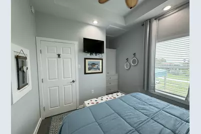 145 Jewel Drive, Port Bolivar, TX 77650 - Photo 9