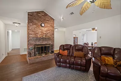 8126 Ivan Reid Drive, Houston, TX 77040 - Photo 5