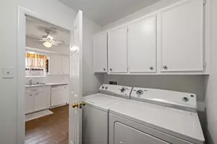 8126 Ivan Reid Dr, Houston, TX 77040 - Photo 15