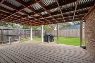 8126 Ivan Reid Dr, Houston, TX 77040 - Photo 23