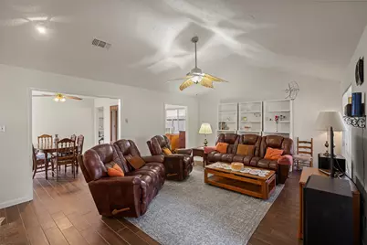 8126 Ivan Reid Drive, Houston, TX 77040 - Photo 9