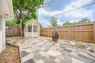 11819 S Nottingham Cir, Houston, TX 77071 - Photo 43