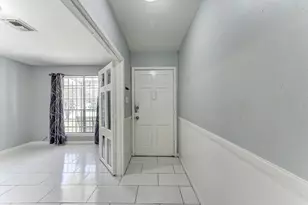 11819 S Nottingham Cir, Houston, TX 77071 - Photo 7