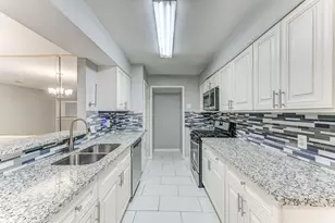 11819 S Nottingham Cir, Houston, TX 77071 - Photo 15