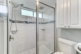11819 S Nottingham Cir, Houston, TX 77071 - Photo 35