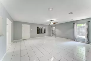 11819 S Nottingham Cir, Houston, TX 77071 - Photo 21
