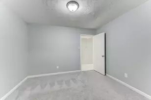 11819 S Nottingham Cir, Houston, TX 77071 - Photo 27