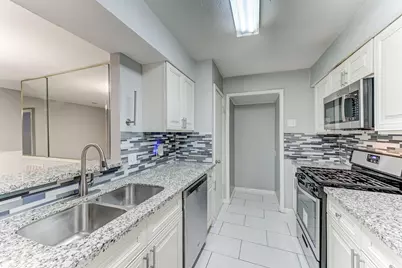 11819 S Nottingham Circle, Houston, TX 77071 - Photo 17