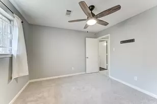 11819 S Nottingham Cir, Houston, TX 77071 - Photo 37