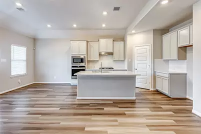 2165 Woodland Pine Drive, Conroe, TX 77384 - Photo 19