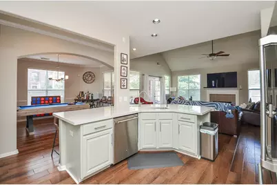 3654 Royal Royce Drive, Houston, TX 77042 - Photo 11