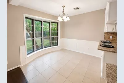 5107 Longshadow Drive, Dickinson, TX 77539 - Photo 9