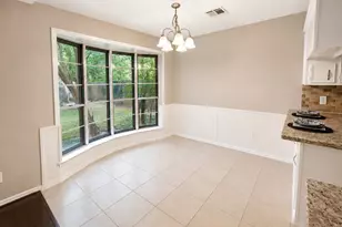 5107 Longshadow Dr, Dickinson, TX 77539 - Photo 9