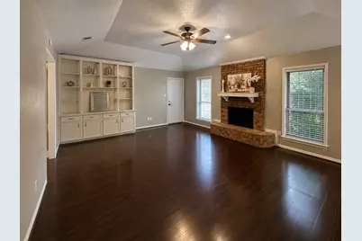 5107 Longshadow Drive, Dickinson, TX 77539 - Photo 5
