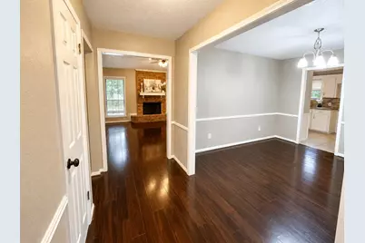 5107 Longshadow Drive, Dickinson, TX 77539 - Photo 3