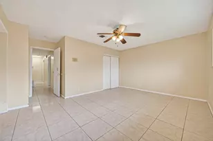 9318 Benning Dr, Houston, TX 77031 - Photo 31