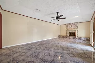 9318 Benning Dr, Houston, TX 77031 - Photo 7