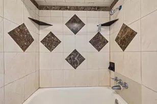 9318 Benning Dr, Houston, TX 77031 - Photo 27