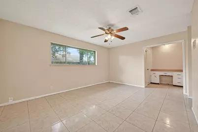 9318 Benning Drive, Houston, TX 77031 - Photo 33