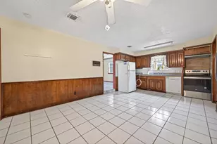 9318 Benning Dr, Houston, TX 77031 - Photo 19