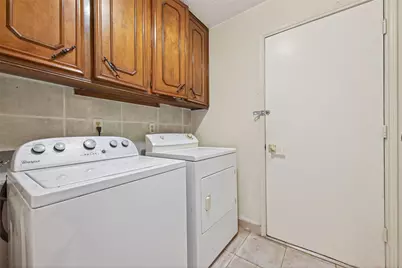 9318 Benning Drive, Houston, TX 77031 - Photo 23