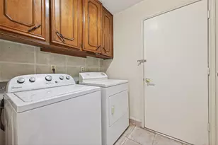 9318 Benning Dr, Houston, TX 77031 - Photo 23