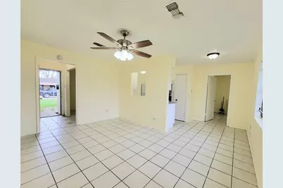 12935 Southspring Drive, Houston, TX 77047 - Photo 7