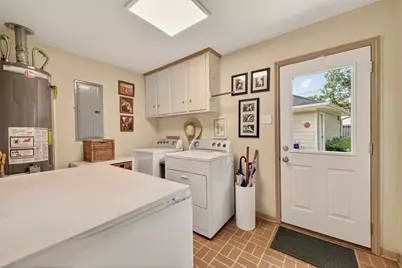 13302 Tosca Lane, Houston, TX 77079 - Photo 19