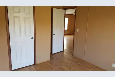 270 Country Way, Smithville, TX 78957 - Photo 21