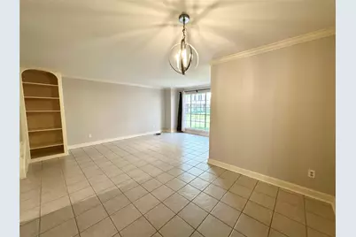 806 Wax Myrtle Lane, Houston, TX 77079 - Photo 9